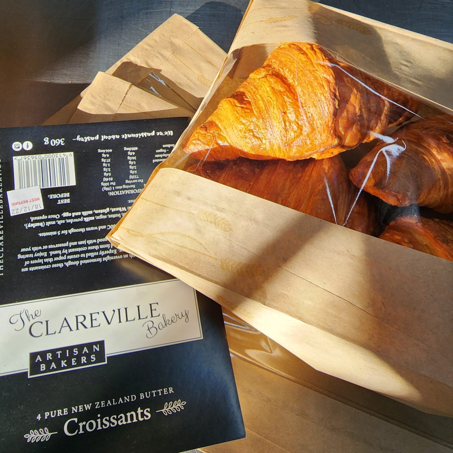 'Award Winning' Freshly Baked Croissants (4 pack) image 1